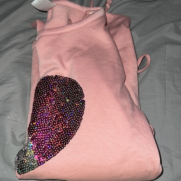 Large (11/13) long sleeve pink shirt with sequins - Picture 9 of 9